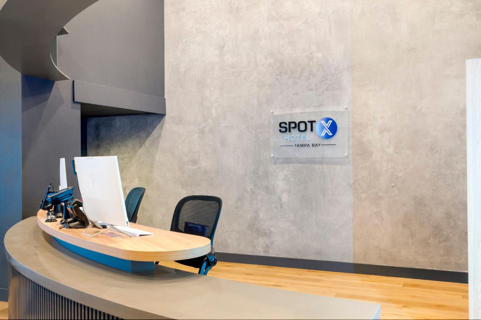 Spot X Hotel Tampa - Wesley Chapel By The Red Collection Экстерьер фото